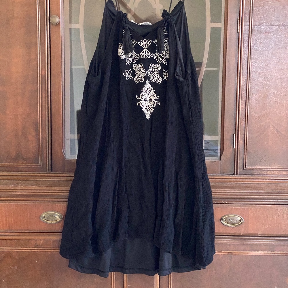 Love Tree I Adjustable Keyhole Black Boho Mini Dress Tunic